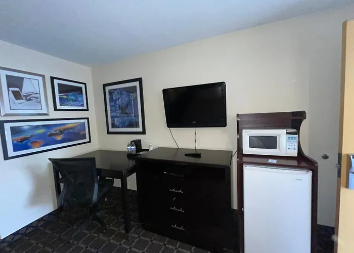 Oregon Trail Inn And Suites