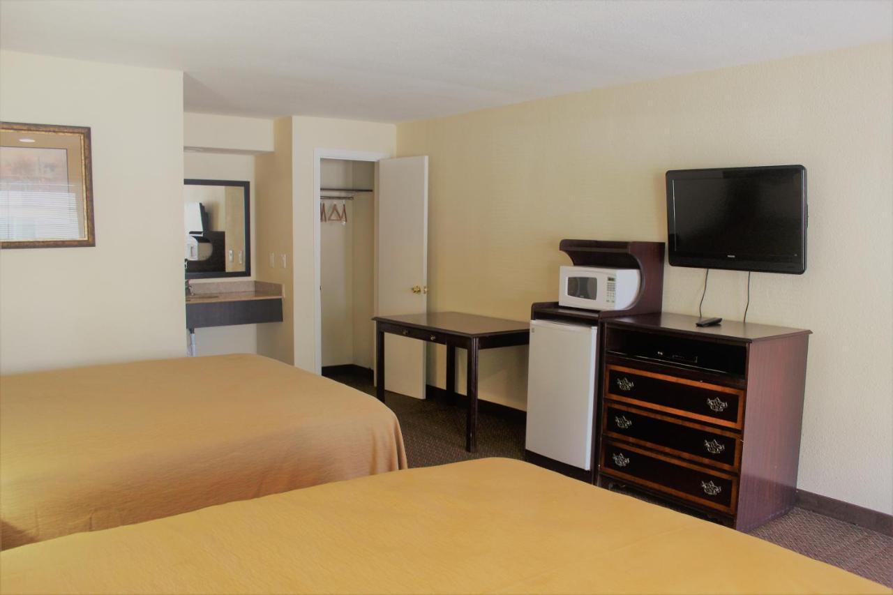 Hotel Oregon Trail And Lakeview